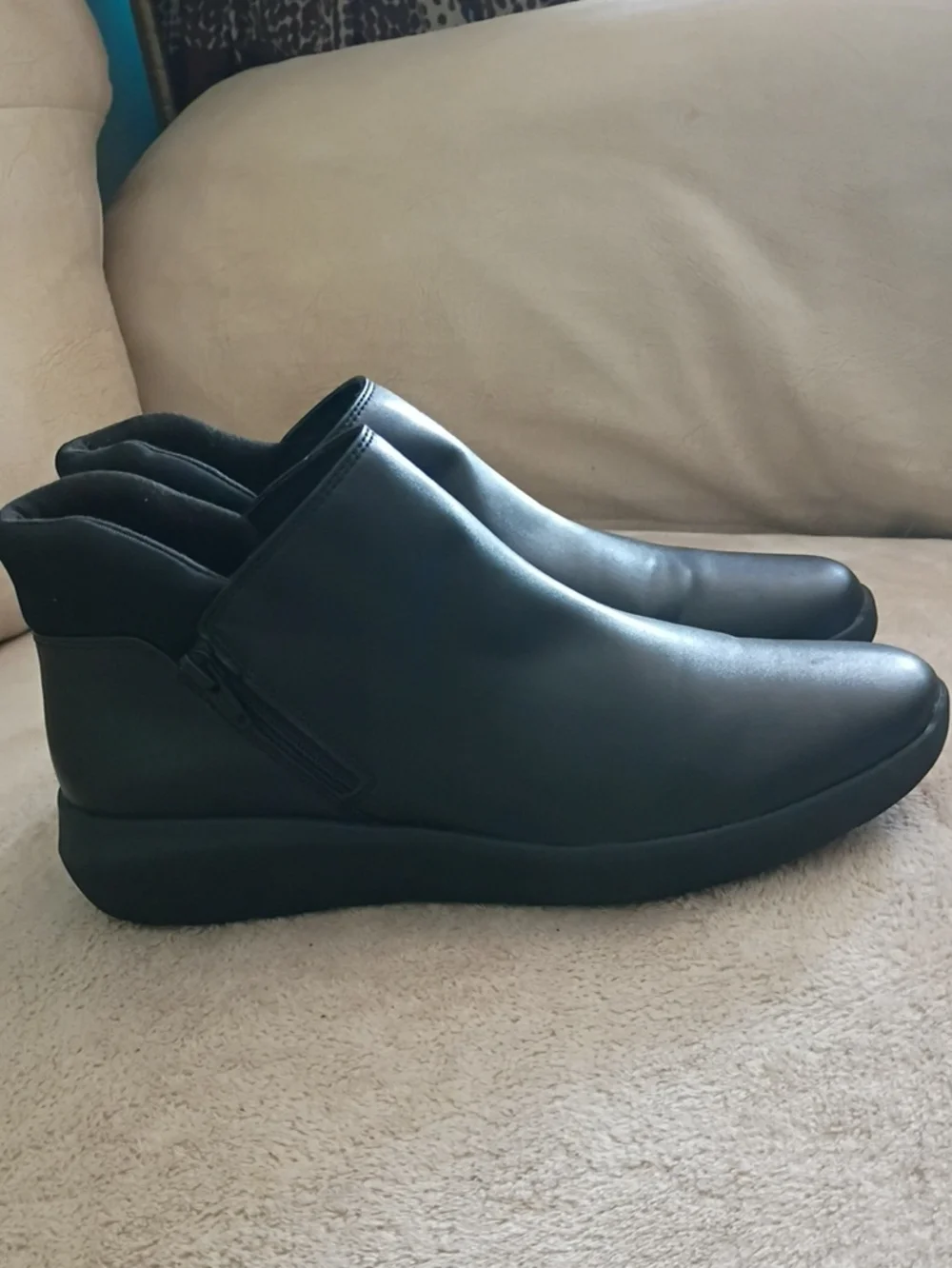 Clarks Kayleigh Mid Zip Ankle Boot - Black